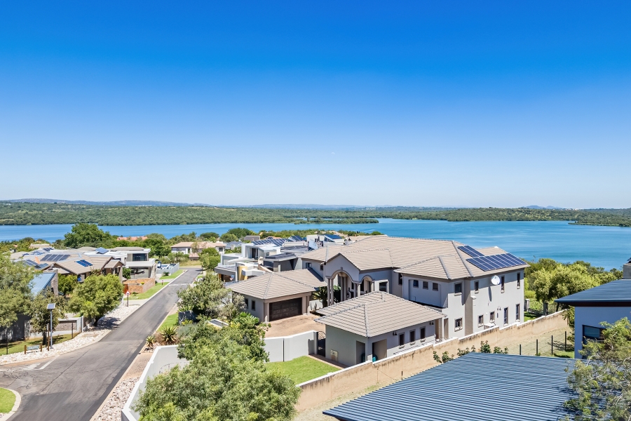 5 Bedroom Property for Sale in Sable Hills Gauteng