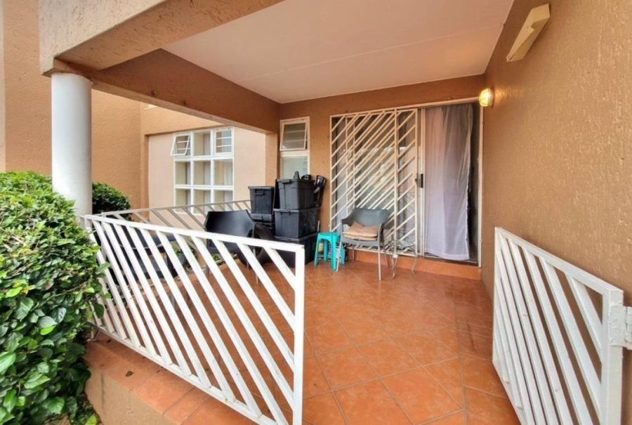 1 Bedroom Property for Sale in Mondeor Gauteng