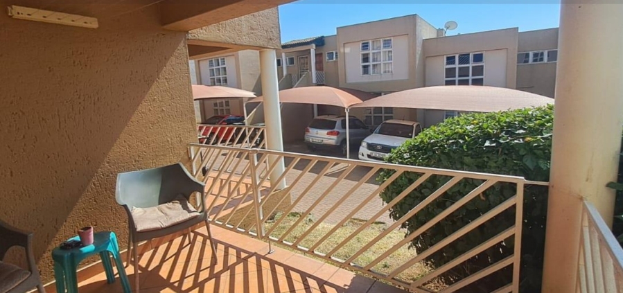 1 Bedroom Property for Sale in Mondeor Gauteng