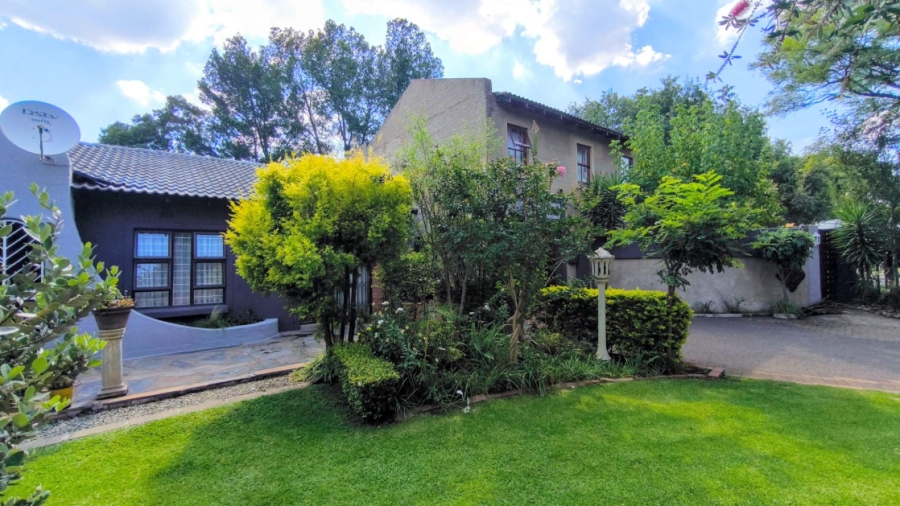 3 Bedroom Property for Sale in Brackenhurst Gauteng