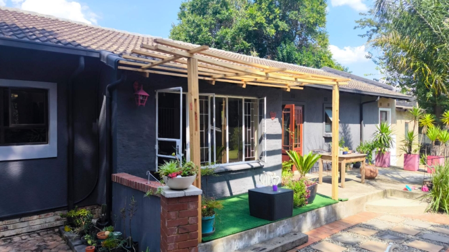 3 Bedroom Property for Sale in Brackenhurst Gauteng