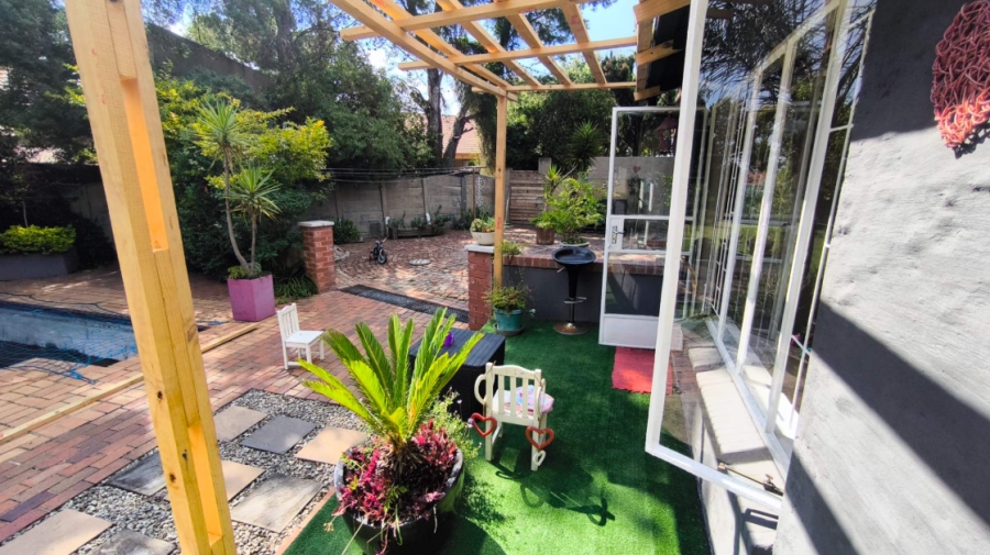 3 Bedroom Property for Sale in Brackenhurst Gauteng