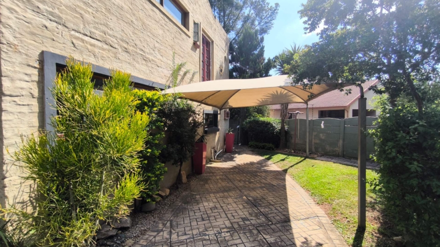3 Bedroom Property for Sale in Brackenhurst Gauteng
