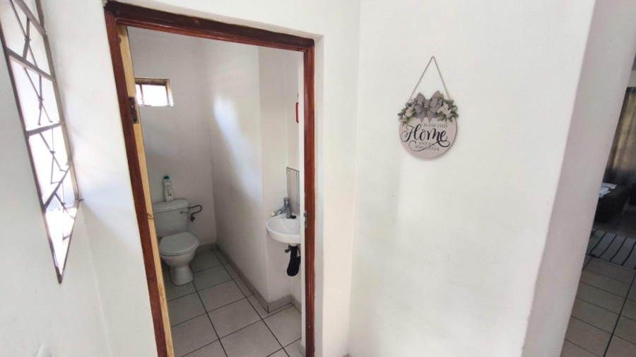 3 Bedroom Property for Sale in Brackenhurst Gauteng