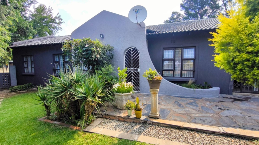 3 Bedroom Property for Sale in Brackenhurst Gauteng