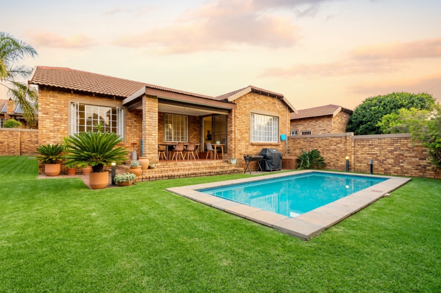 3 Bedroom Property for Sale in North Riding Gauteng