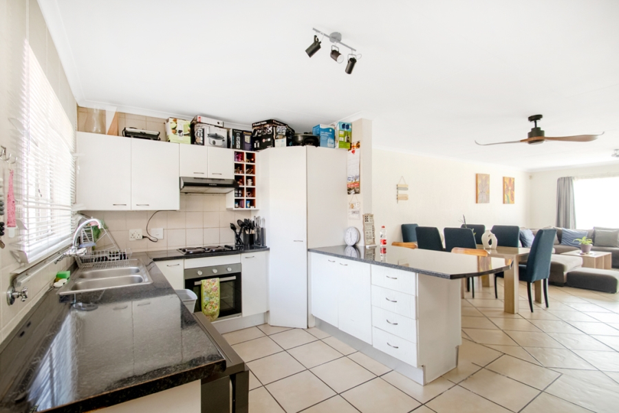 3 Bedroom Property for Sale in North Riding Gauteng