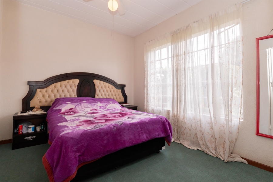 2 Bedroom Property for Sale in Farrarmere Gauteng