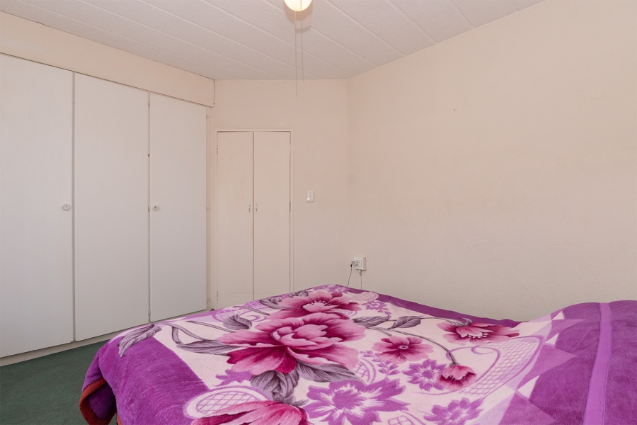 2 Bedroom Property for Sale in Farrarmere Gauteng