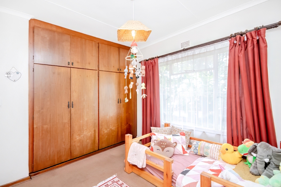 5 Bedroom Property for Sale in Roodekrans Gauteng