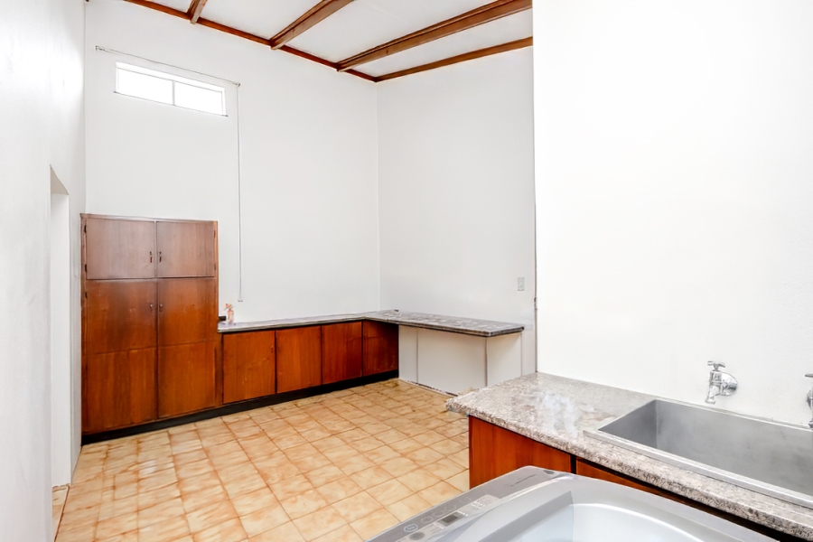 5 Bedroom Property for Sale in Roodekrans Gauteng