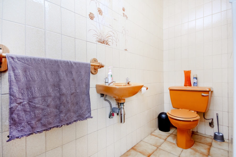 5 Bedroom Property for Sale in Roodekrans Gauteng