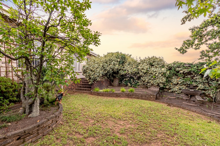 5 Bedroom Property for Sale in Roodekrans Gauteng