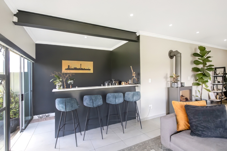 3 Bedroom Property for Sale in Helderkruin Gauteng