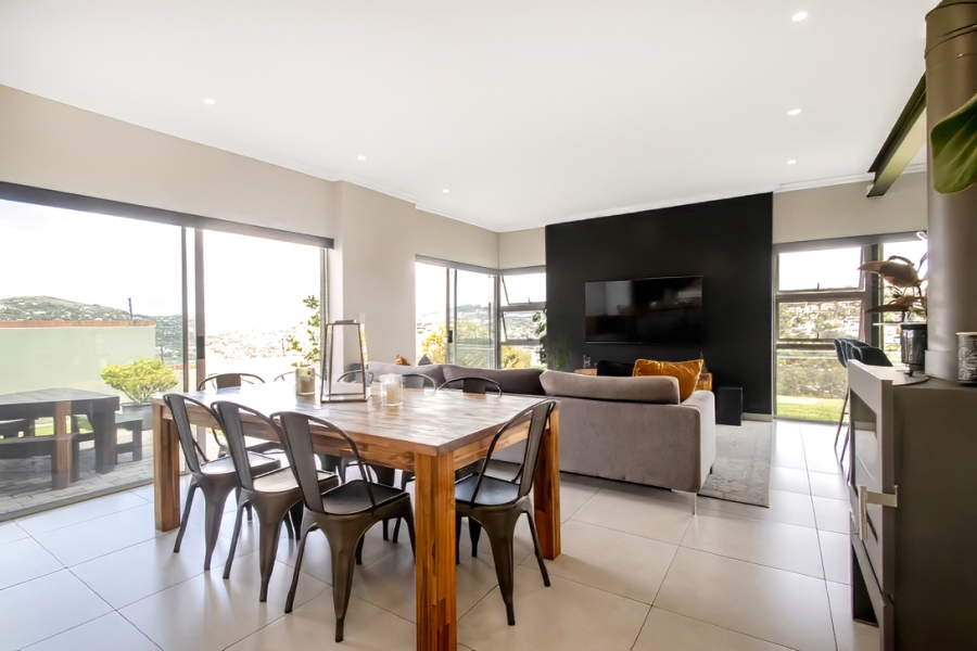 3 Bedroom Property for Sale in Helderkruin Gauteng