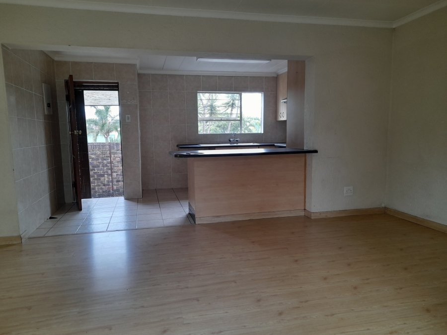 2 Bedroom Property for Sale in Oakdene Gauteng