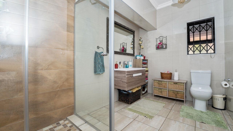 3 Bedroom Property for Sale in Lakefield Gauteng