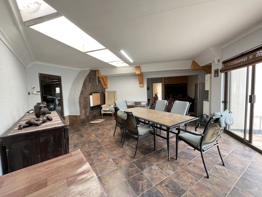 4 Bedroom Property for Sale in Greenhills Gauteng