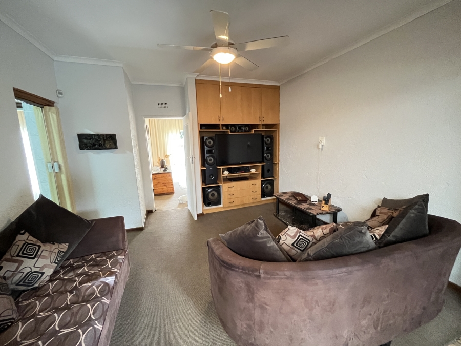 4 Bedroom Property for Sale in Greenhills Gauteng