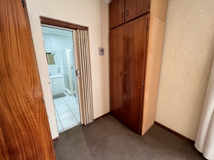 4 Bedroom Property for Sale in Greenhills Gauteng