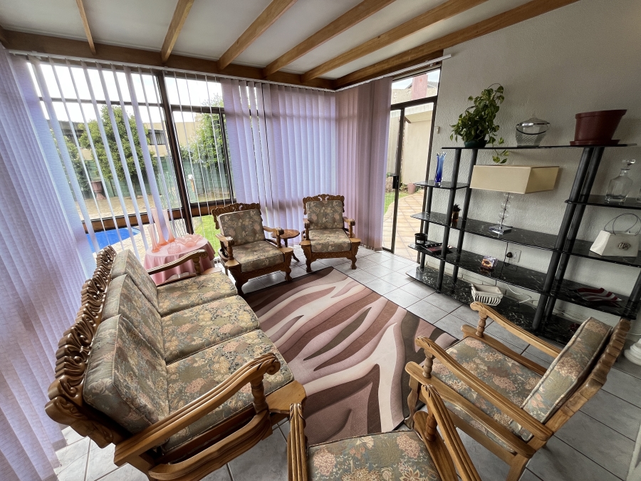 4 Bedroom Property for Sale in Greenhills Gauteng