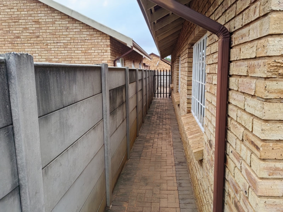 3 Bedroom Property for Sale in Greenhills Ext 3 Gauteng
