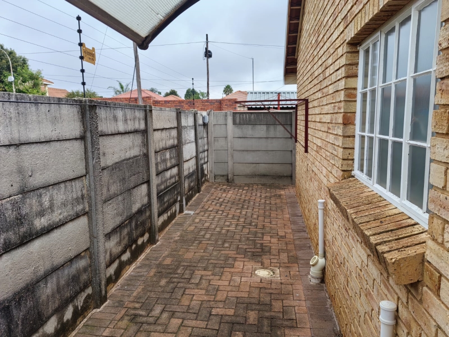 3 Bedroom Property for Sale in Greenhills Ext 3 Gauteng