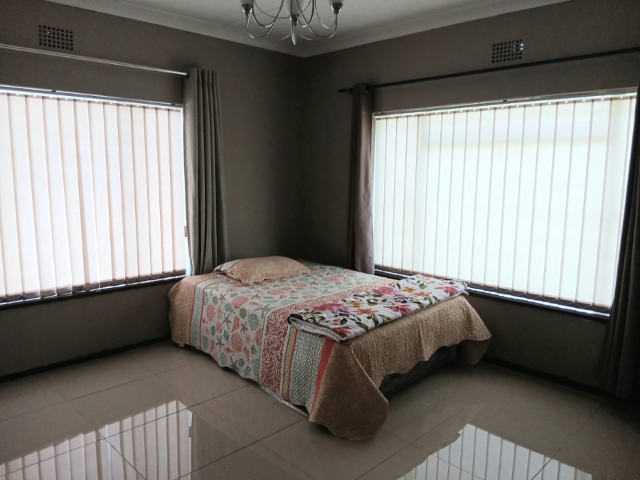 4 Bedroom Property for Sale in Oberholzer Gauteng