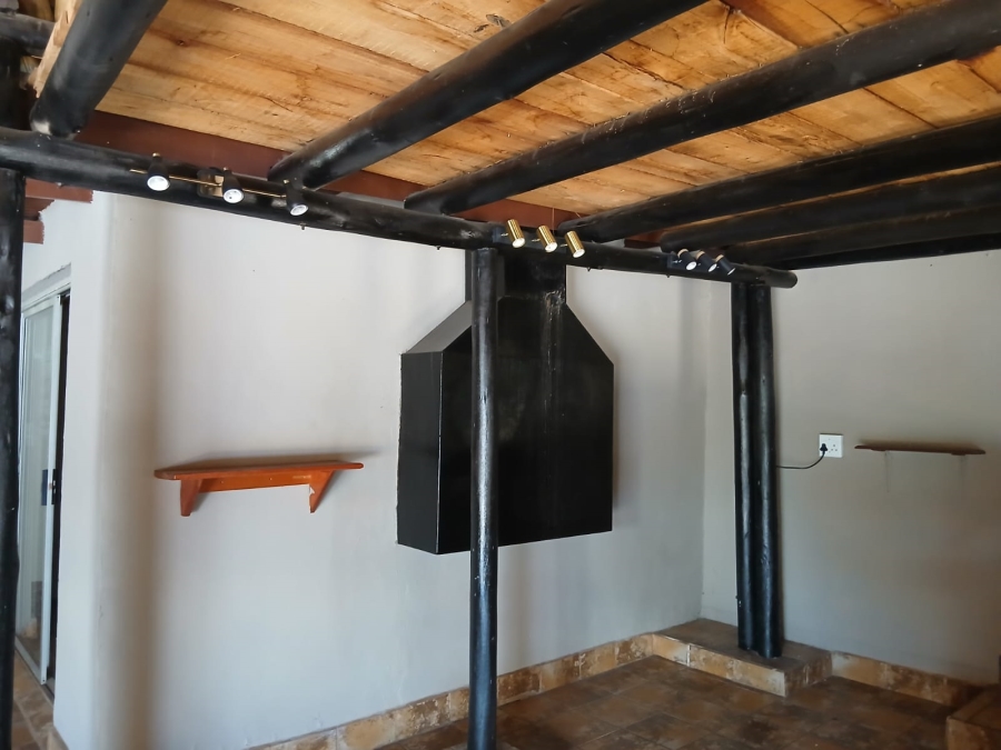 4 Bedroom Property for Sale in Oberholzer Gauteng