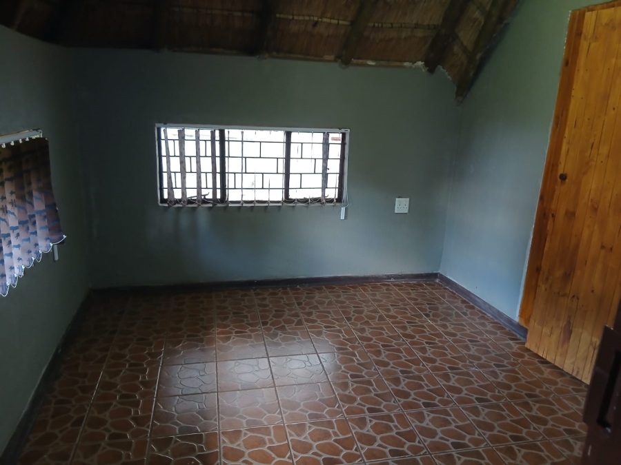 4 Bedroom Property for Sale in Oberholzer Gauteng