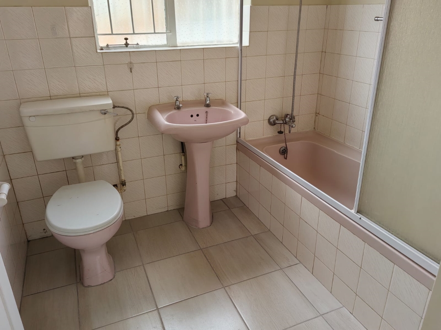 2 Bedroom Property for Sale in Randpoort Gauteng