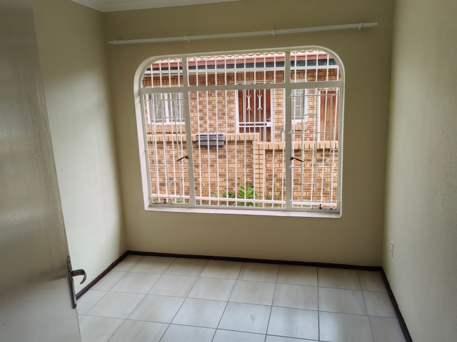 2 Bedroom Property for Sale in Randpoort Gauteng