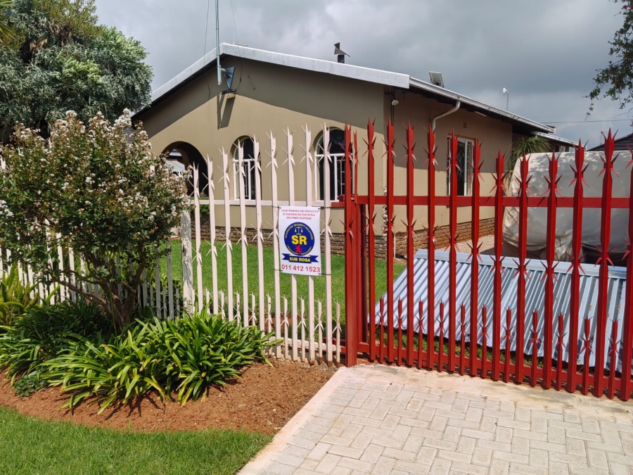 3 Bedroom Property for Sale in Randpoort Gauteng