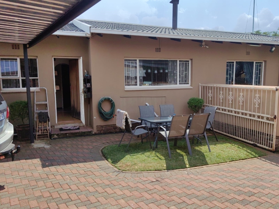 3 Bedroom Property for Sale in Randpoort Gauteng