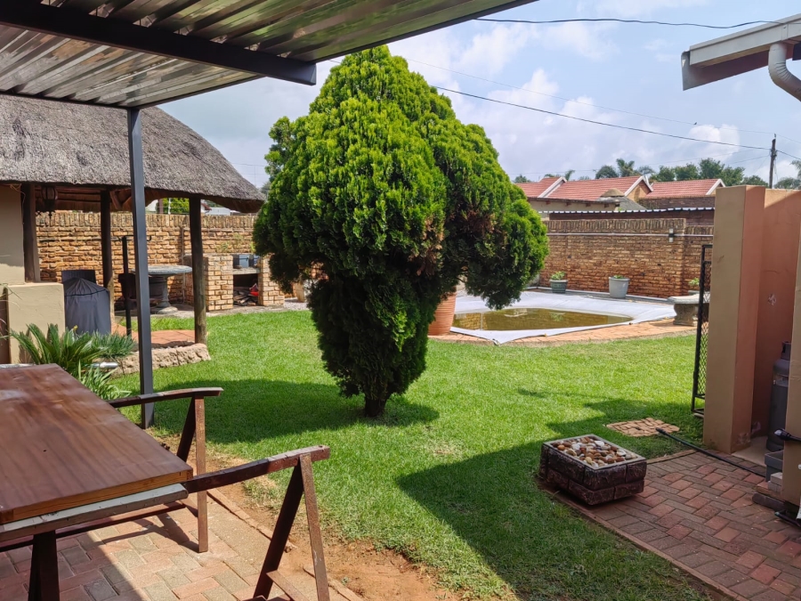 3 Bedroom Property for Sale in Randpoort Gauteng