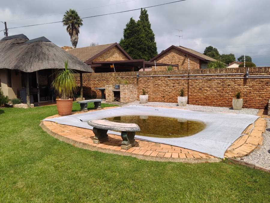 3 Bedroom Property for Sale in Randpoort Gauteng