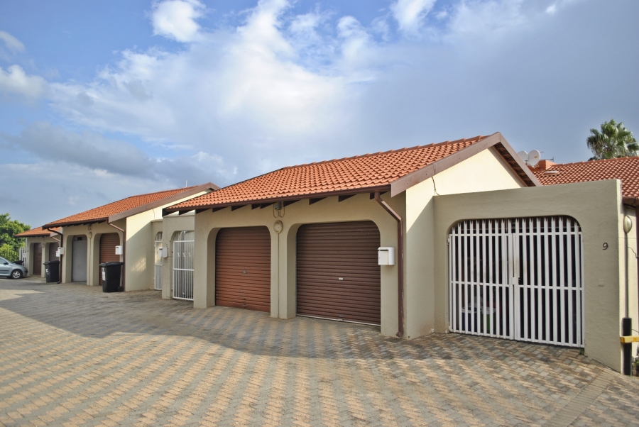 2 Bedroom Property for Sale in Rant En Dal Gauteng