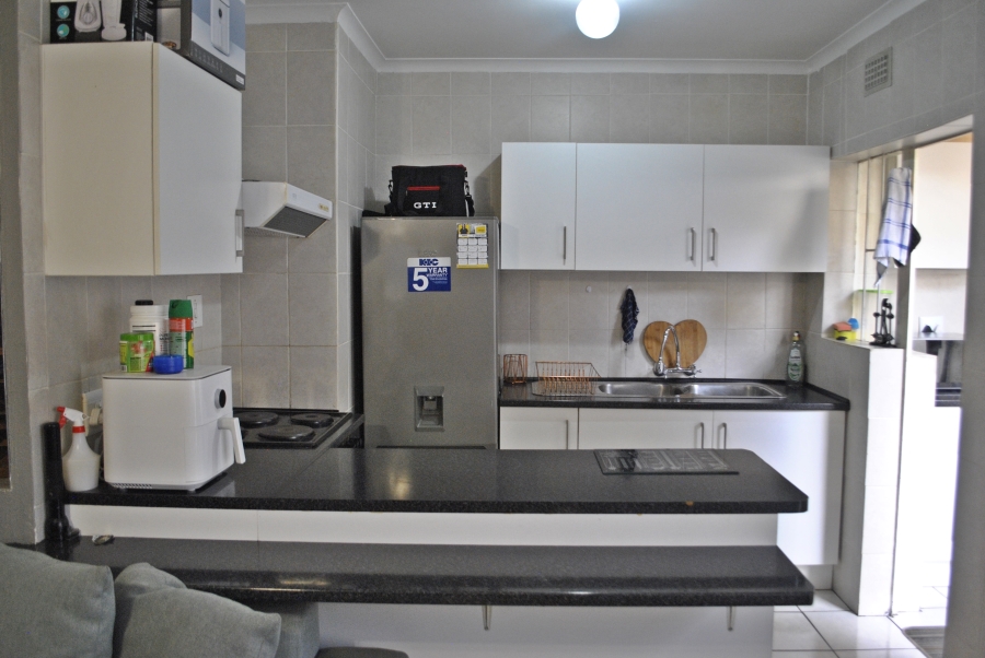 2 Bedroom Property for Sale in Rant En Dal Gauteng