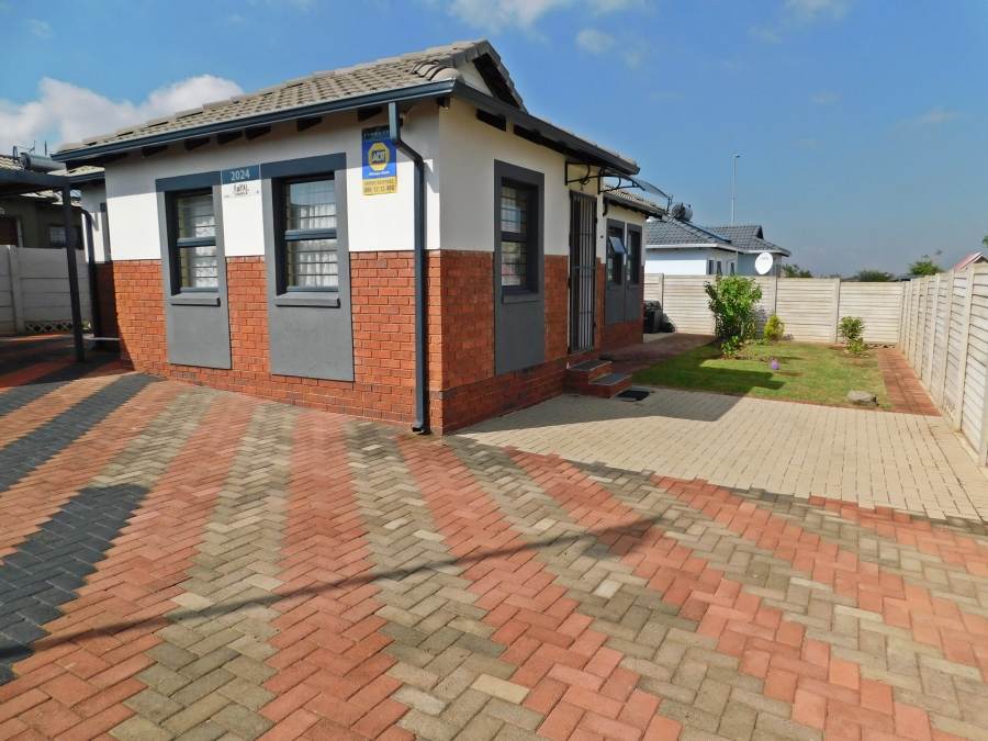 3 Bedroom Property for Sale in Mindalore Gauteng