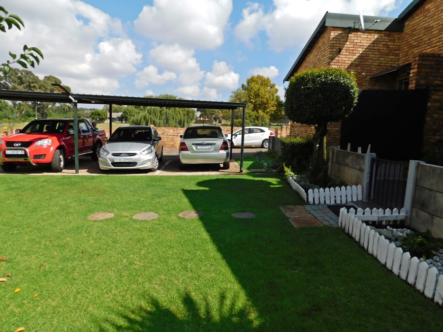 3 Bedroom Property for Sale in Mindalore Gauteng