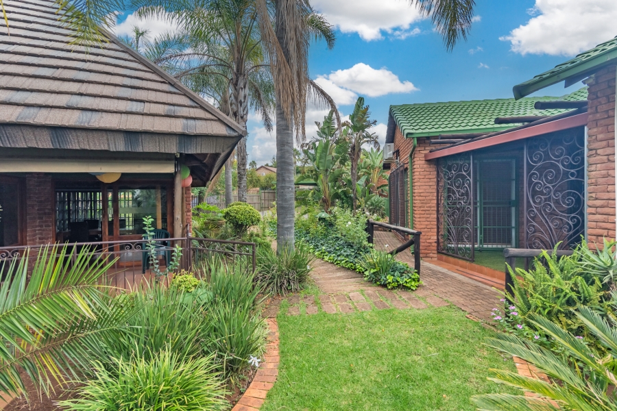 4 Bedroom Property for Sale in Wierda Park Gauteng