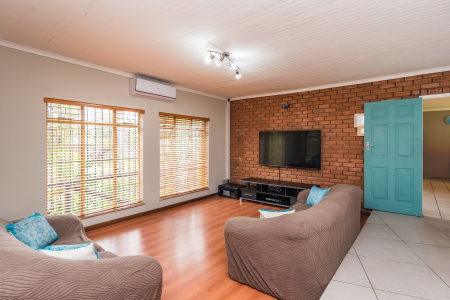 4 Bedroom Property for Sale in Wierda Park Gauteng