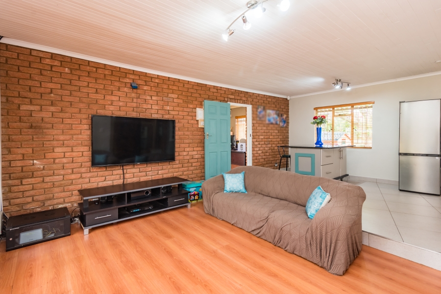 4 Bedroom Property for Sale in Wierda Park Gauteng