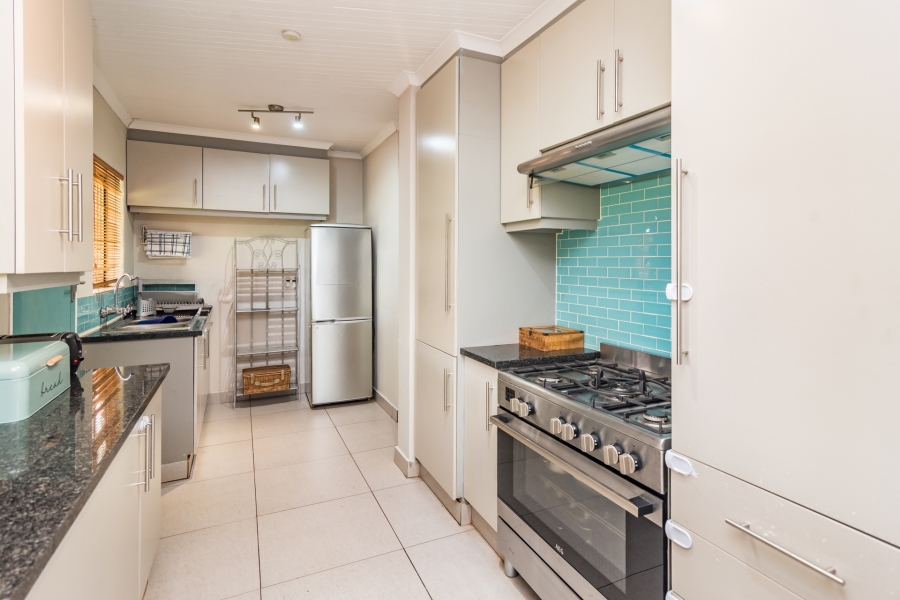 4 Bedroom Property for Sale in Wierda Park Gauteng