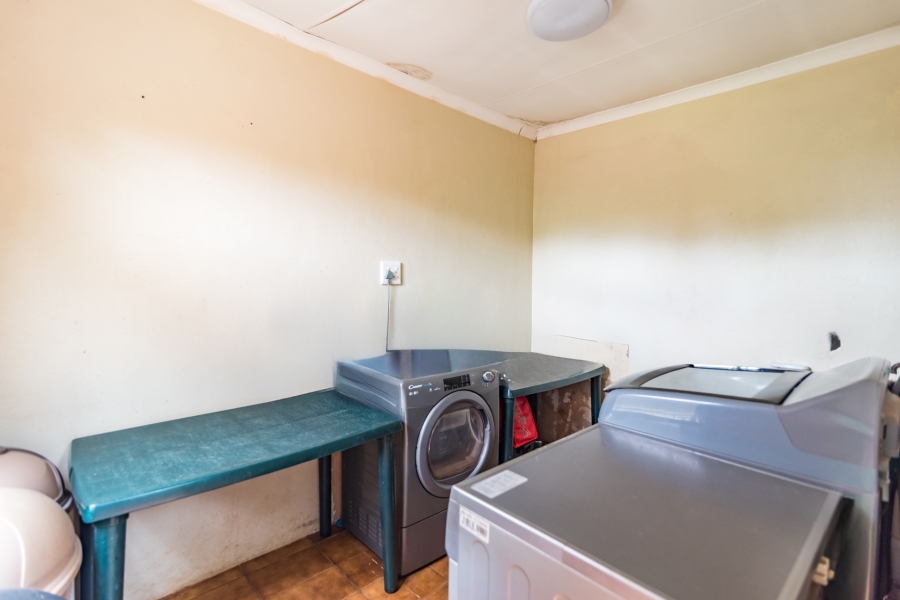 4 Bedroom Property for Sale in Wierda Park Gauteng