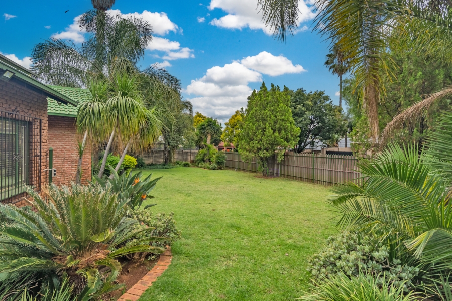 4 Bedroom Property for Sale in Wierda Park Gauteng