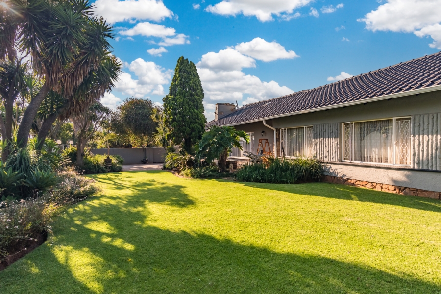 5 Bedroom Property for Sale in Horison Gauteng