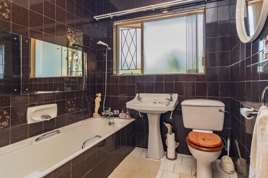 5 Bedroom Property for Sale in Horison Gauteng