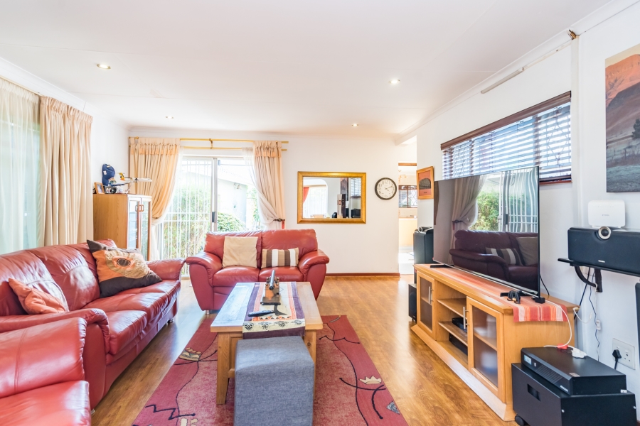 5 Bedroom Property for Sale in Horison Gauteng