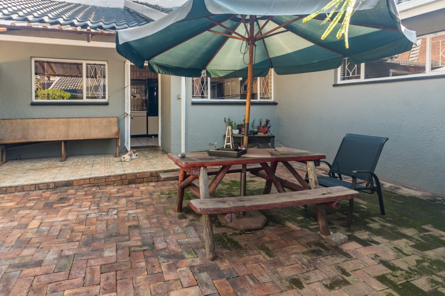 5 Bedroom Property for Sale in Horison Gauteng